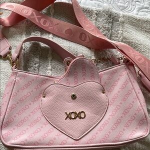 XOXO Pink Heart Shoulder Bag with Quilted Texture